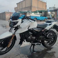 یک دستگاه موتورسیکلت آپاچی