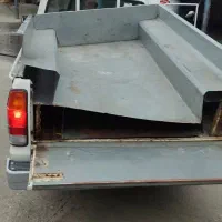 کفی آهن سفید مزدا. وانت تک کابین