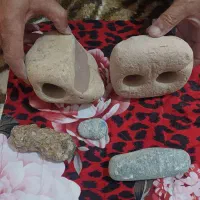 ۵عدد سنگ قدیمی به وزن۱کیلو۹۴۶گرم