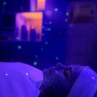 پاکسازی پوست و فیشال تخصصی و درمانی