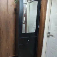 جاکفشی و جا لباسی