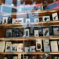 فروش به قیمت عمده لوازم جانبی موبایل