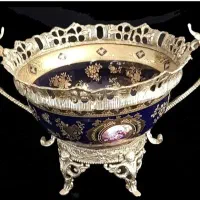 آجیل خوری برنز