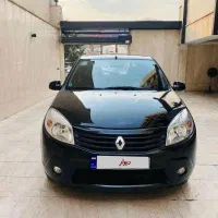 ساندرو  اتوماتیک ۱۳۹۵ ( درجه یک )