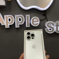 اپل iPhone 15 Pro با حافظهٔ ۲۵۶ گیگابایت