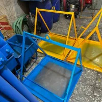 سبدی، و پاکت، و لوازم بالابر