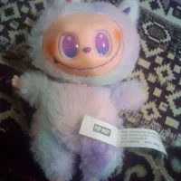 عروسک زیبا لبو بو