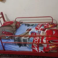 تخت خواب کودک کاملا سالم