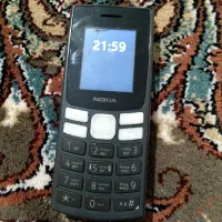 گوشی ساده نوکیا قاپش شکسته باتریم لازم داره