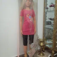 یک عروسک یک متری