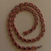 گردنبند مغناطیسی مسی با خاصیت درمانی