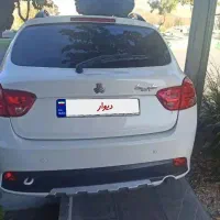 کوییک ار ۱۴۰۲ سفید مشکی