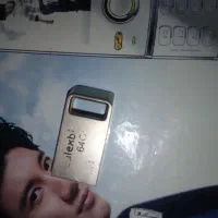 فلش ۶۴گیگ مفت