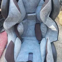 صندلی کودک.