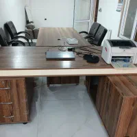 میز کنفرانس و مدیریت