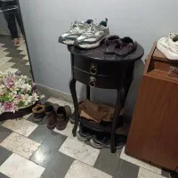 میز تلفن و آینه