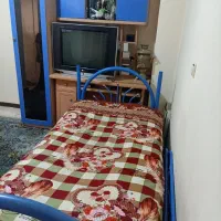 تخت 2طبقه با نردبان باکمدومیزکامپیوتر جمعا 7میلیون