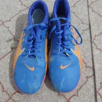 کتونی سالن فوتبال