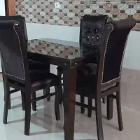 میز ناهارخوری چهار نفره