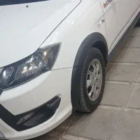 کوییک ۴۰۲ آر مشکی سفید