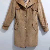 چندعدد لباس زنانه|لباس|زاینده رود, |دیوار