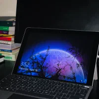 Surface معاوضه با گوشی