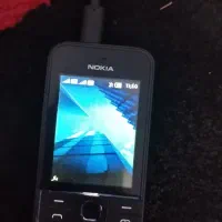 گوشی نوکیا۲۲۰درحد