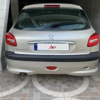 پژو 206