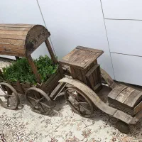 کالسکه تزئینی با گل