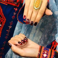 خدمات تخصصی کاشت ناخن در کهنوج