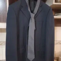 کت شلوار|لباس|شیراز, فرودگاه شهید دستغیب شیراز|دیوار