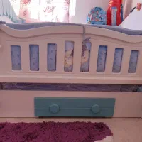 تخت و کمد کودک