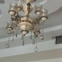 دو عدد لوستر با دیوارکوب