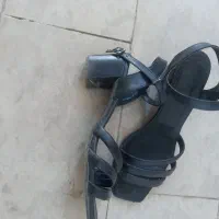 کفش سایز ۳۸