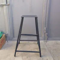 یک عدد چهار پایه کوچیکه سبک مرغوب نو