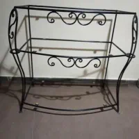 میز فرفورژه مشکی تمیز بدون خط و خش
