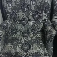 مبل هفت نفره چوبش همه سالم هست