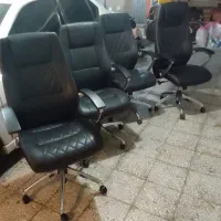 تعدادی صندلی کارشناسی و مدیریت داتیس