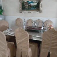 مبل استیل بهمراه میز ناهارخوری و ویترین|مبلمان خانگی و میز عسلی|ری, دیلمان|دیوار