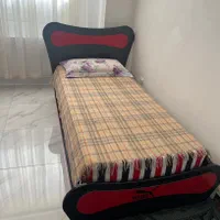 تخت تک نفره مشکی قرمز