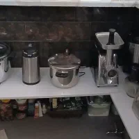 طبقه ی وسایل برقی و باکس ماکروفر|کتابخانه، شلف، قفسه‌های دیواری|قم, بنیاد|دیوار