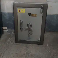 گاوصندوق گنج ۱۵۰کیلویی ارتفاع ۶۰ درحد نو