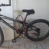 ۱۰۰۰۰۰۰۰ تومان