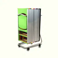 کارگر ساده جهت مونتاژ صندلی تاشو