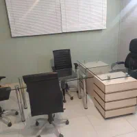 میز اداری کنفرانسی (شیشه ای) صندلی گردان وست اداری