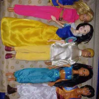 باربی قدیمی وجدید|اسباببازی|تهران, بلوار کشاورز|دیوار