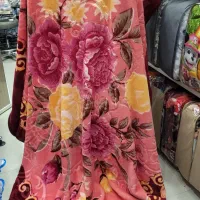 گرم و نرم چون ...|رختخواب، بالش، پتو|یزد, |دیوار