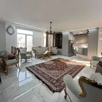 90-متر-دو-خواب-سالن-بزرگ-غرق-نور-تاپ-لوکیشن