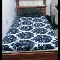 تخت یک نفره در حد نو