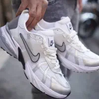 کفش naike با ساختار لایه‌لایه و زیره‌های حجیم*»hhh